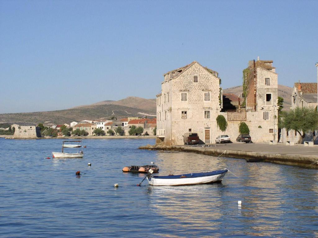 Apartments Dalmatino Kaštela Exterior foto